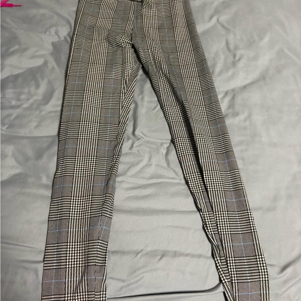 American Eagle Outfitters Black and White Plaid leggings